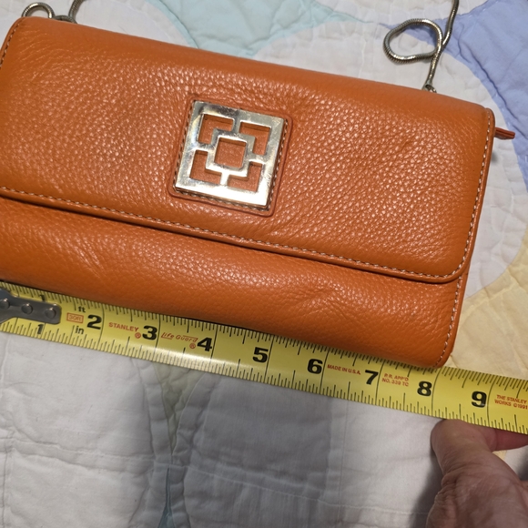 Trina Turk Pebbled Leather Clutch Organizer With Gold Shoulder Chain - MSRP $200 - Picture 7 of 12